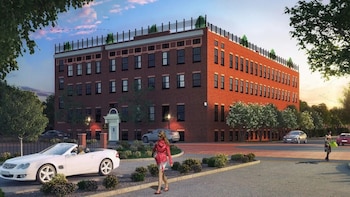 FRONTDESK Lafayette Square Apts w/ City Views from Rooftop