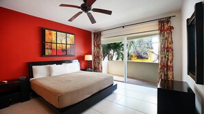 2 bedrooms, iron/ironing board, free WiFi - Meridian 107 2 Bedroom Condo by RedAwning (Playa del Carmen)