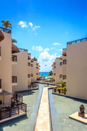 Pool - Aldea Thai 306 2 Bedroom Condo by RedAwning (Playa del Carmen)
