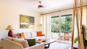 Unclassified image, 4 of 29, button - Meridian 208 2 Bedroom Condo by RedAwning (Playa del Carmen)