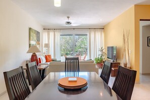 Condo, 2 habitaciones | Restaurantes