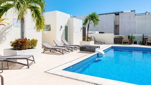 Unclassified image, 5 of 29, button - Meridian 208 2 Bedroom Condo by RedAwning (Playa del Carmen)