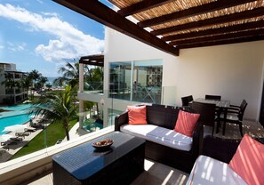 Condo, 3 Bedrooms | Property grounds - Elements Penthouse 6 3 Bedroom Condo by RedAwning (Playa del Carmen)