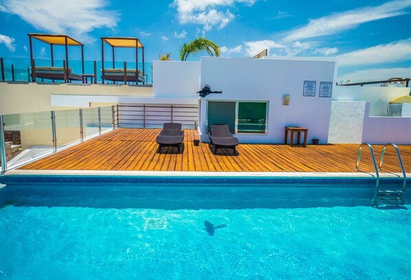 Condo, 2 habitaciones | Alberca