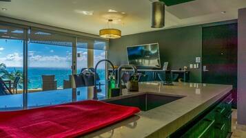 Condo, 3 habitaciones | Vista desde la propiedad