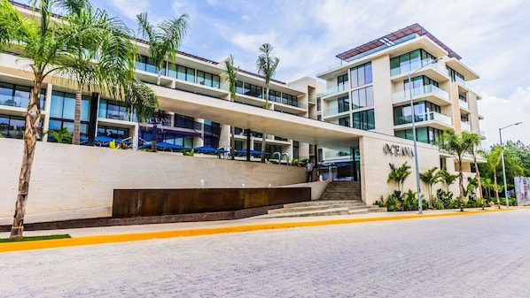 Condo, 3 Bedrooms | Exterior