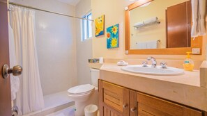 Condo, 2 Bedrooms | Bathroom | Towels