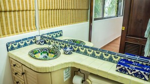 Condo, 1 Bedroom | Bathroom