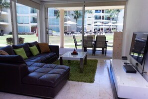 Apartment, 2 Schlafzimmer | Wohnbereich