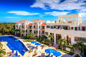 Condo, 3 Bedrooms | Exterior - Paseo Del Sol Coral B 206 3 Bedroom Condo by RedAwning (Playa del Carmen)