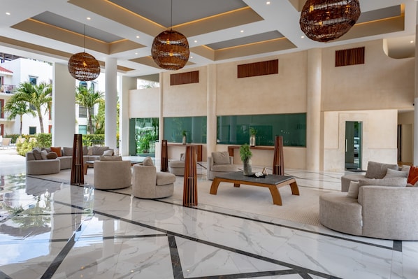 Condo, 3 habitaciones | Lobby
