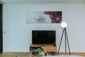 307 | Room amenity