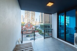 202 | Balcony - Homely apartments on Manning Street (South Brisbane)