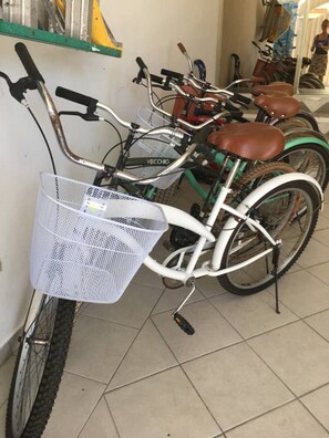 Immagine non classificata, 5 di 9, pulsante