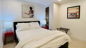 Executive-Apartment | 2 Schlafzimmer, Bügeleisen/Bügelbrett, kostenlose Zustellbetten