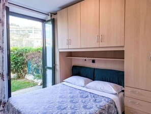 3 bedrooms, travel crib, free WiFi