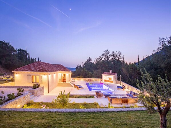 A heated pool, pool loungers - Villa Doline - Two-Bedroom Villa with Swimming Pool (Gruda)