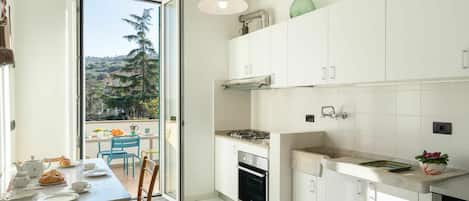 Oven, dishwasher, toaster, freezer