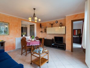 TV - Nice apartment for 4 people with pool, WIFI, TV and patio (Dolcedo)