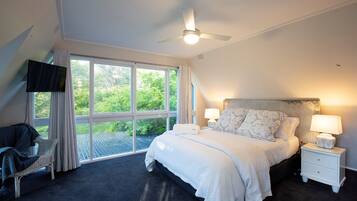 3 soveværelser, pengeskab på værelset, strygejern/strygebræt