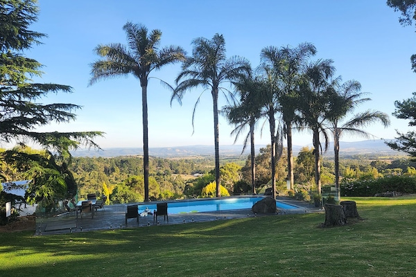 View across pool over the Yarra Valley.
Heated October to April