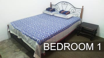 2 bedrooms, iron/ironing board