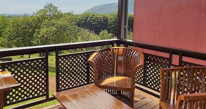 Papara Mountain Side Lodge