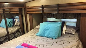 1 quarto, ferros/tábuas de passar roupa, Wi-Fi de cortesia