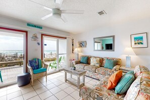 TV, DVD player, stereo - 1st floor gulf front condo w/ amazing views, charcoal grills - walk to the beach (Santa Rosa Beach)