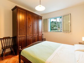2 slaapkamers, reisbedje, gratis wifi
