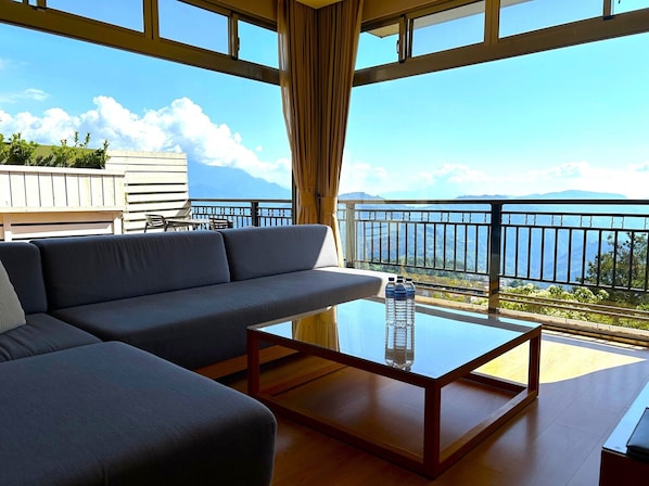 Gallery Double Room (603)