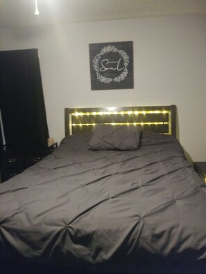 2 sovrum, strykjärn/strykbräda, wi-fi och sängkläder