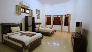 Family Triple Room - Javanice Homestay (Sleman)