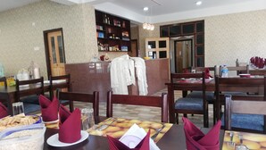 بار (في المنشاة)