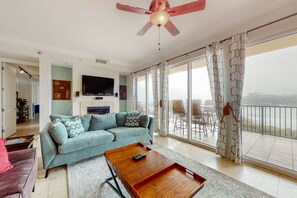 TV, fireplace, DVD player