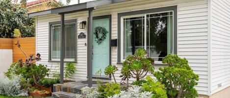 تفاصيل الفندق من الخارج