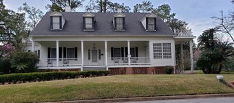 The Budd-Pafford House - The Exploration Suite