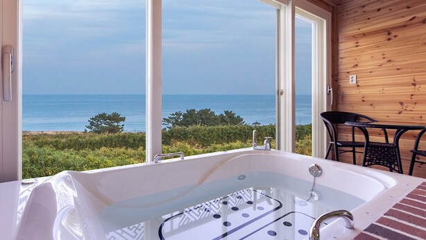 Jetted bathtub - Pohang Sea Aroma Pension (Pohang)