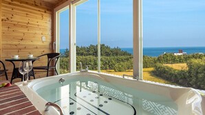 Jetted bathtub - Pohang Sea Aroma Pension (Pohang)