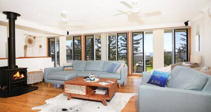 Shores - Pet-Friendly - 1 Min Walk to Beach