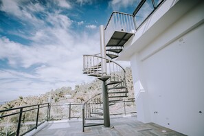 Exterior detail - Ruili Tea Villa (Meishan)