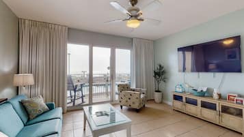 Een televisie en een dvd-speler