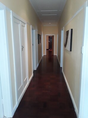 Interior - Kwazi Guest House (East London)