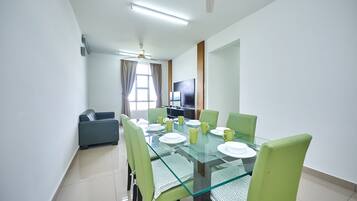 Classic Apartment | Living area