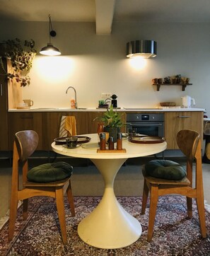 Deluxe Apartment, Ensuite, Garden View (Luxe appartement) | Interior - Panacée Guesthouses (Ronse)