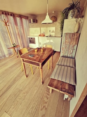 Deluxe Bungalow, Ensuite, Garden View (Boshuis) | Interior - Panacée Guesthouses (Ronse)