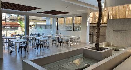 Hart Hotel Premium Rapatmaja