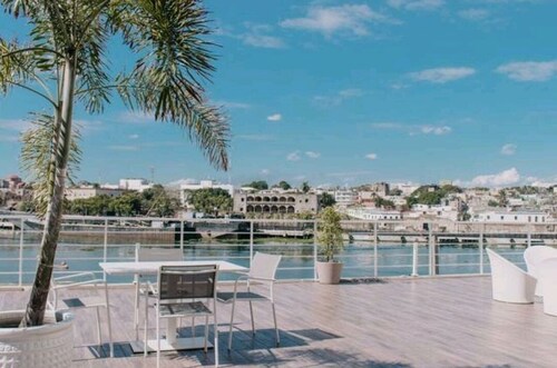 Luxury Condo Zona Colonial+Pool+Gym+Sauna