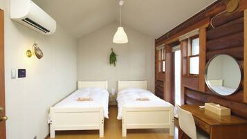 6 bedrooms, individually decorated, free WiFi