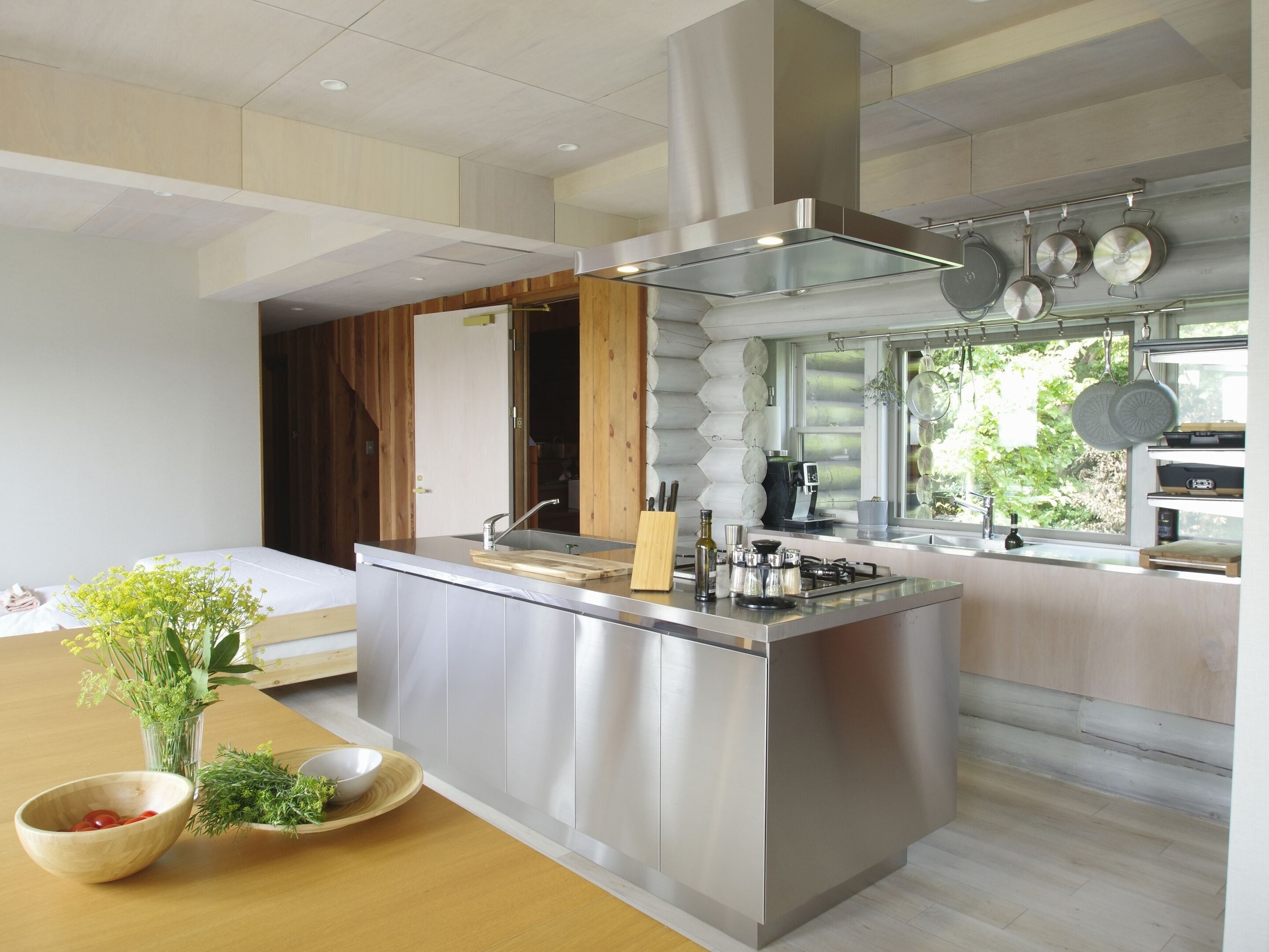 บ้านพัก, ปลอดบุหรี่ (Forest, 200sqm, 1-2 floors w/ balcony) | ครัวส่วนตัว | ตู้เย็นขนาดใหญ่, ไมโครเวฟ, เตาอบ, เตาประกอบอาหาร